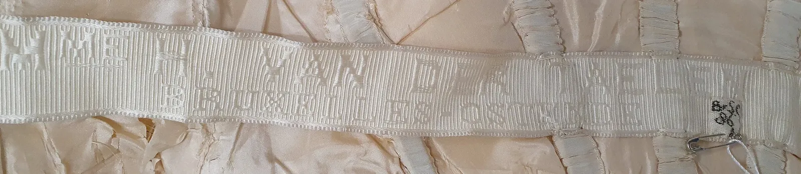 Label van Madame H. Van der Taelen