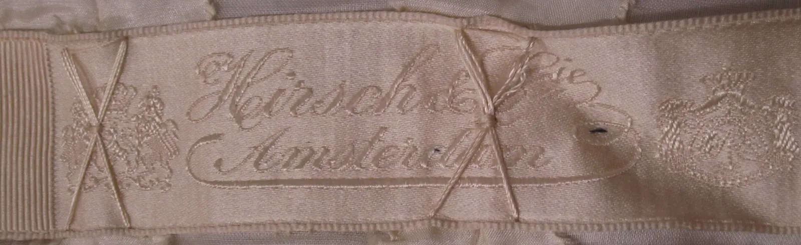 Label van Hirsch & Cie