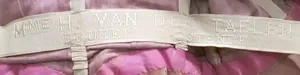 Label van Madame H. Van der Taelen