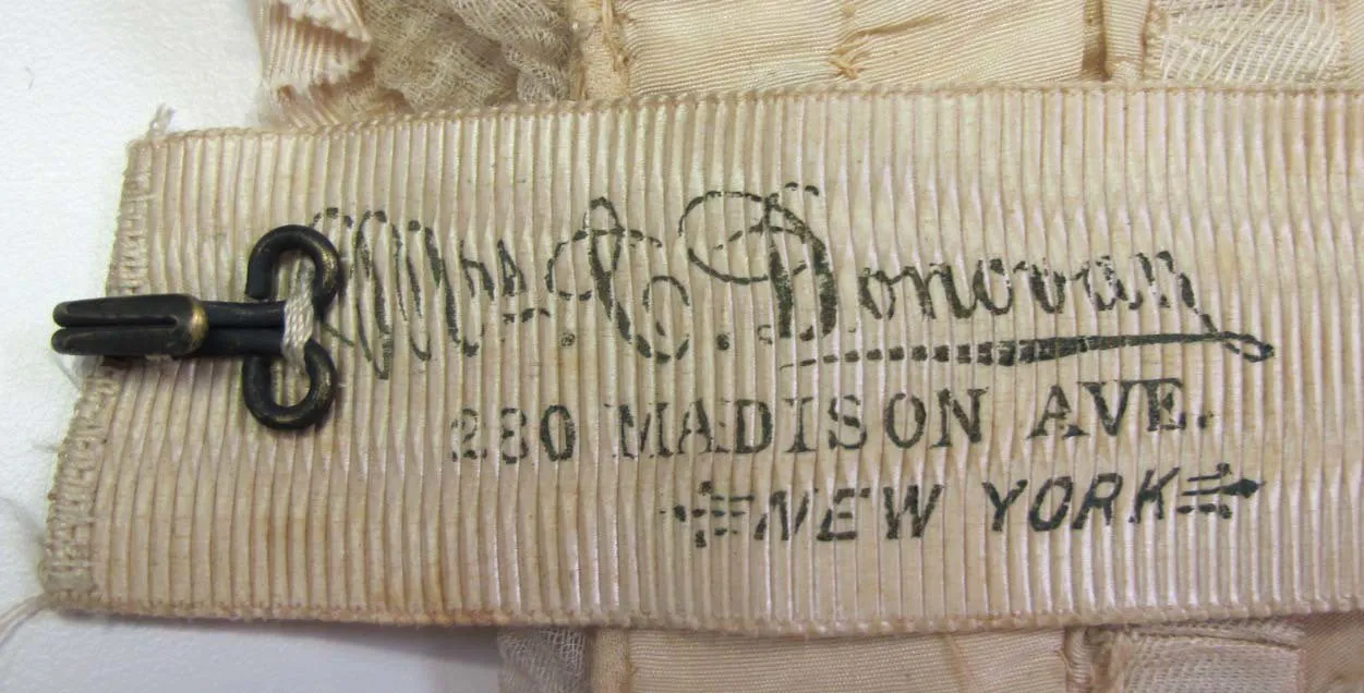 Label van Catherine Donovan