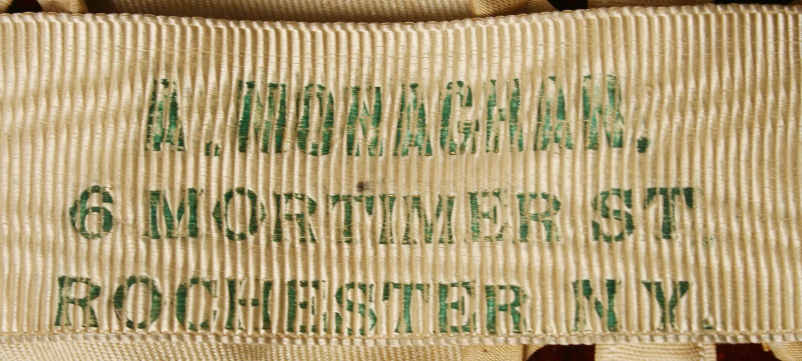 Label van Agnes Monaghan