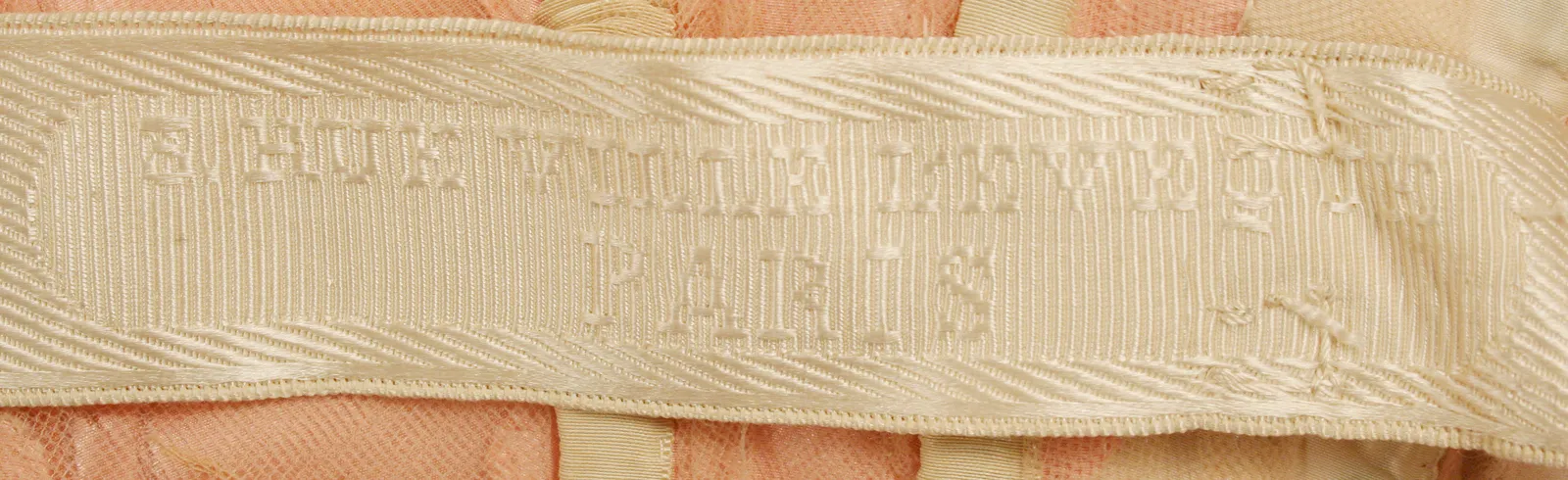 Label van Jeanne Hallée