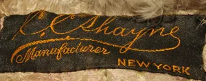 Label van C.C. Shayne