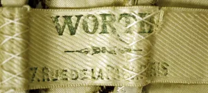 Label van House of Worth