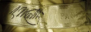 Label van House of Worth