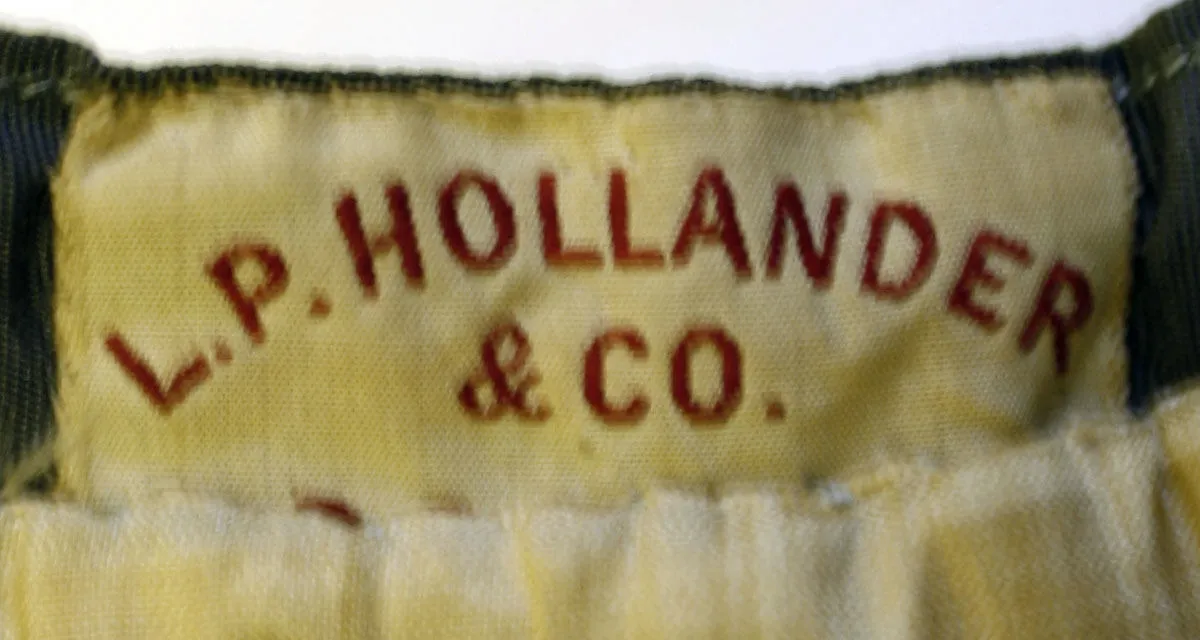 Label van L.P. Hollander & Co.